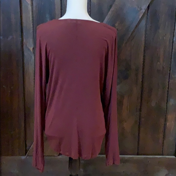 Wilfred vneck maroon long sleeve top - Picture 4 of 7